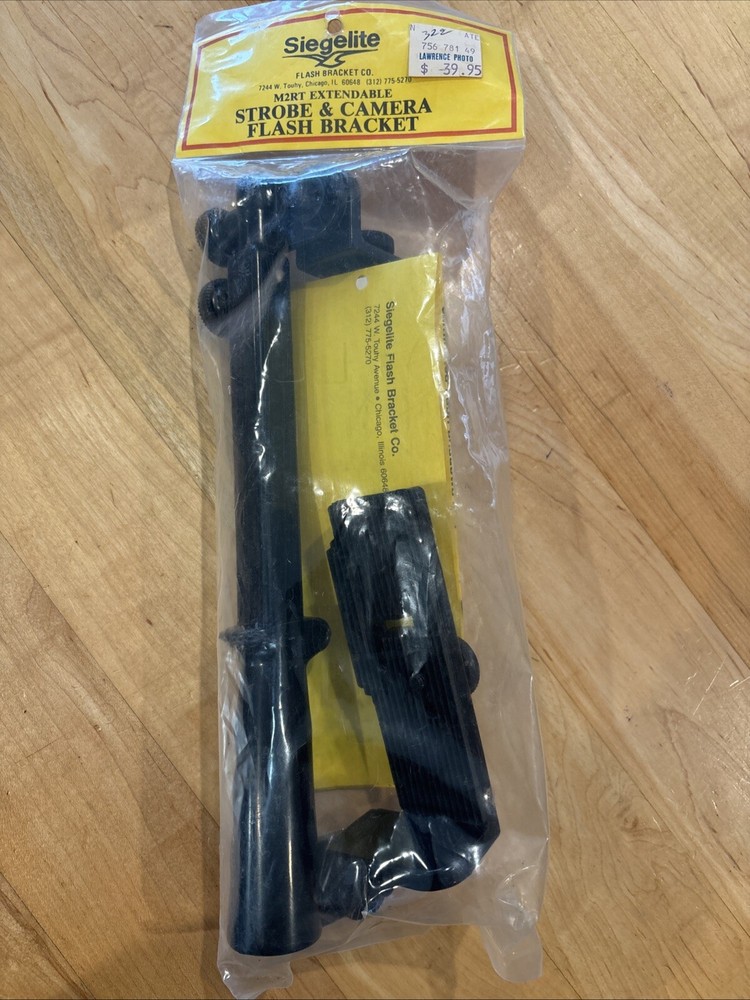 Siegelite Flash Eliminater & Light Balancing Camera Bracket