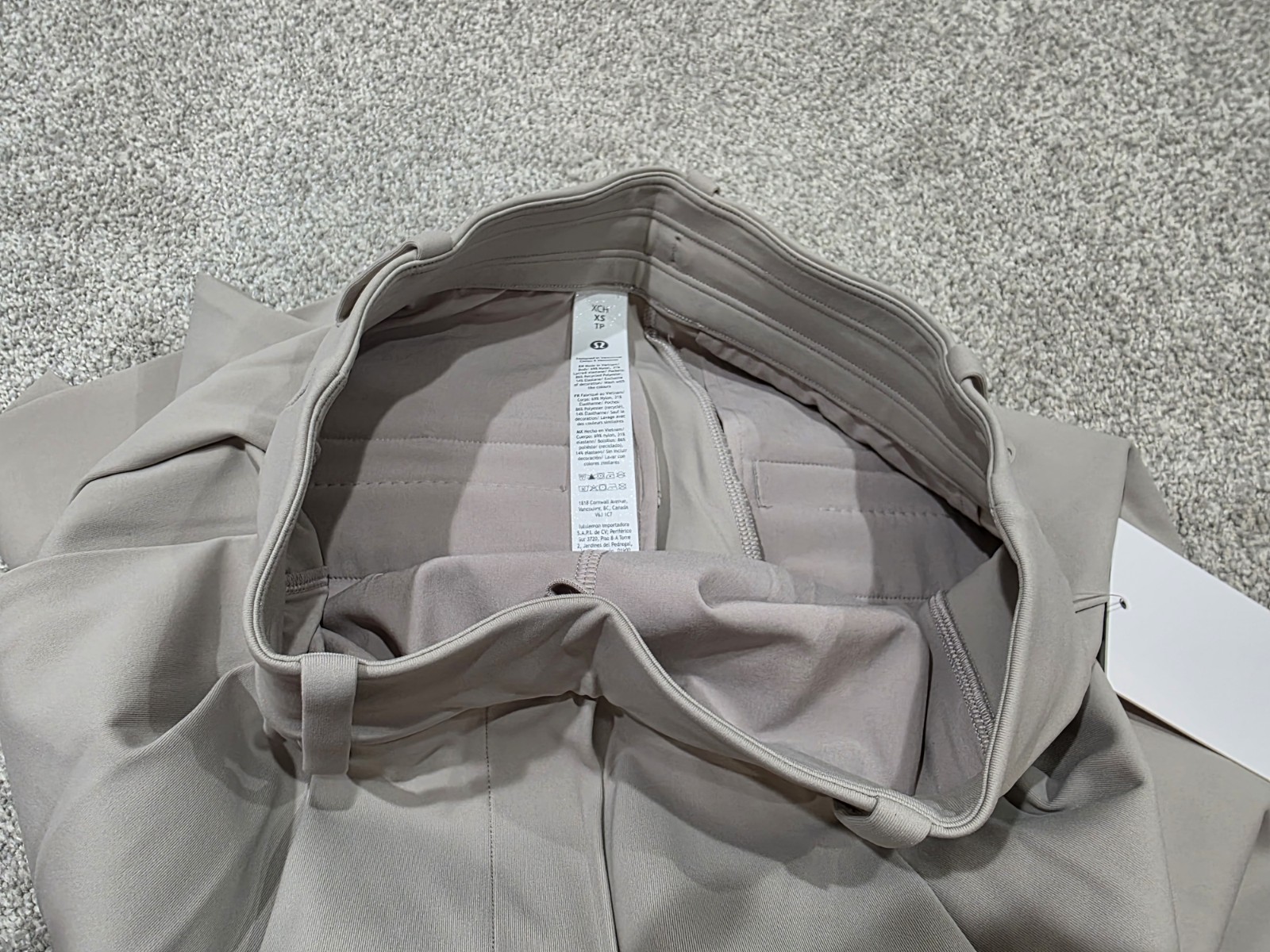 Lululemon Daydrift High-Rise Wide-Leg Trouser Short Size XS Downtown Tan 29.5"