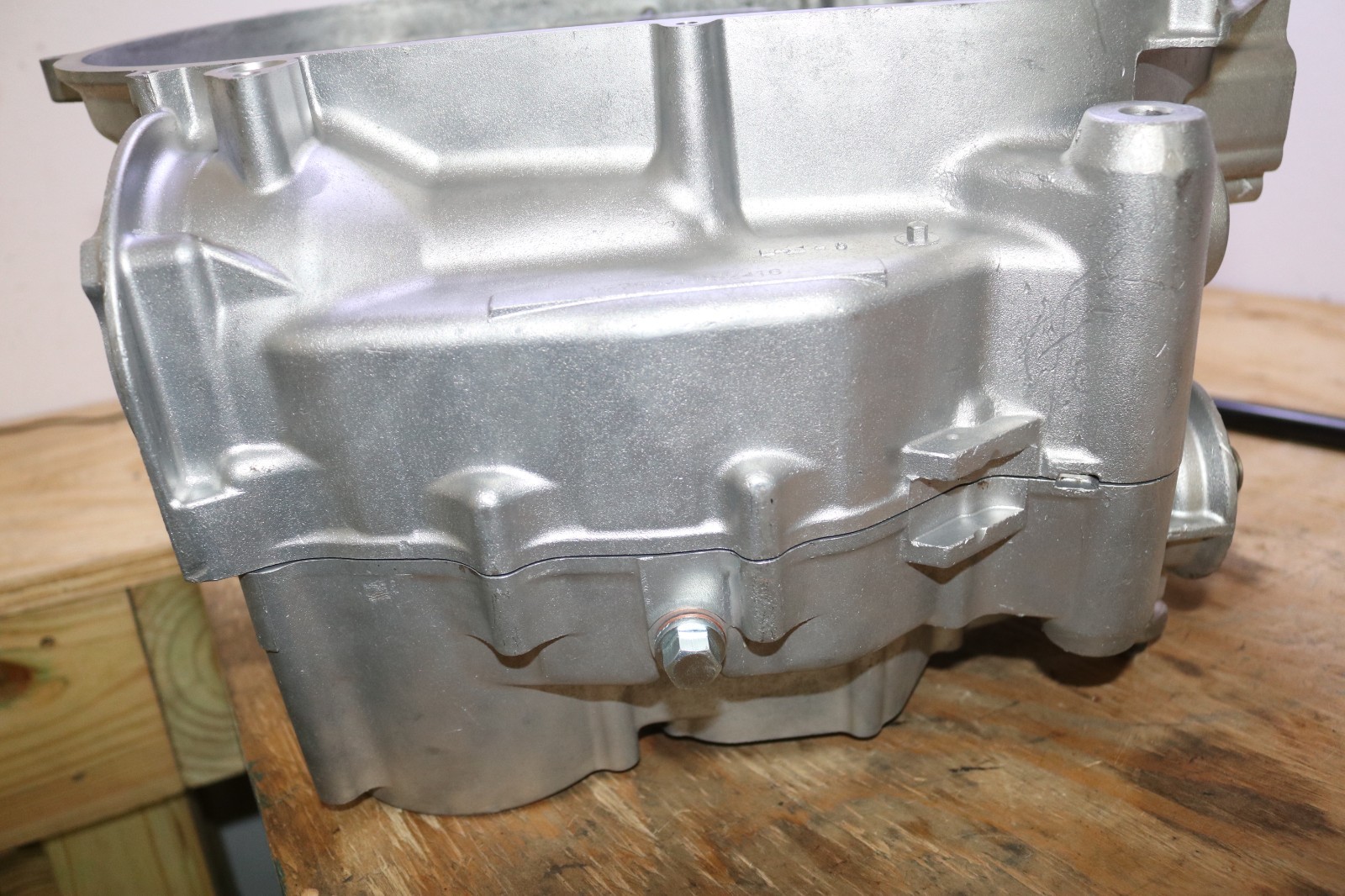 2007 KAWASAKI BRUTE FORCE 750 KVF750 4X4 ENGINE MOTOR CRANKCASE CRANK 14001-0015