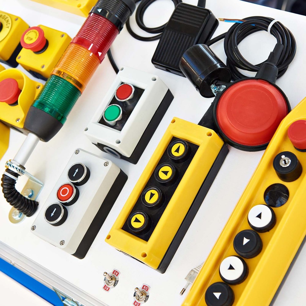 Push Button Switch Station Momentary NC Red, NO Green, 660V 10A