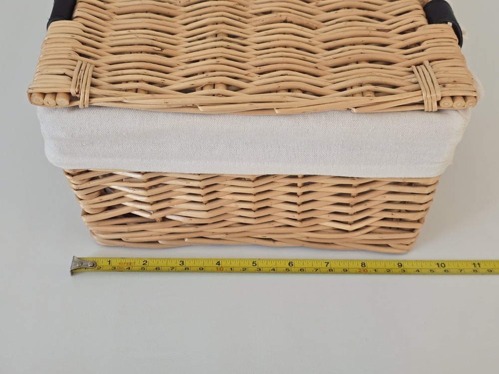 Large The British hamper company empty Wicker basket