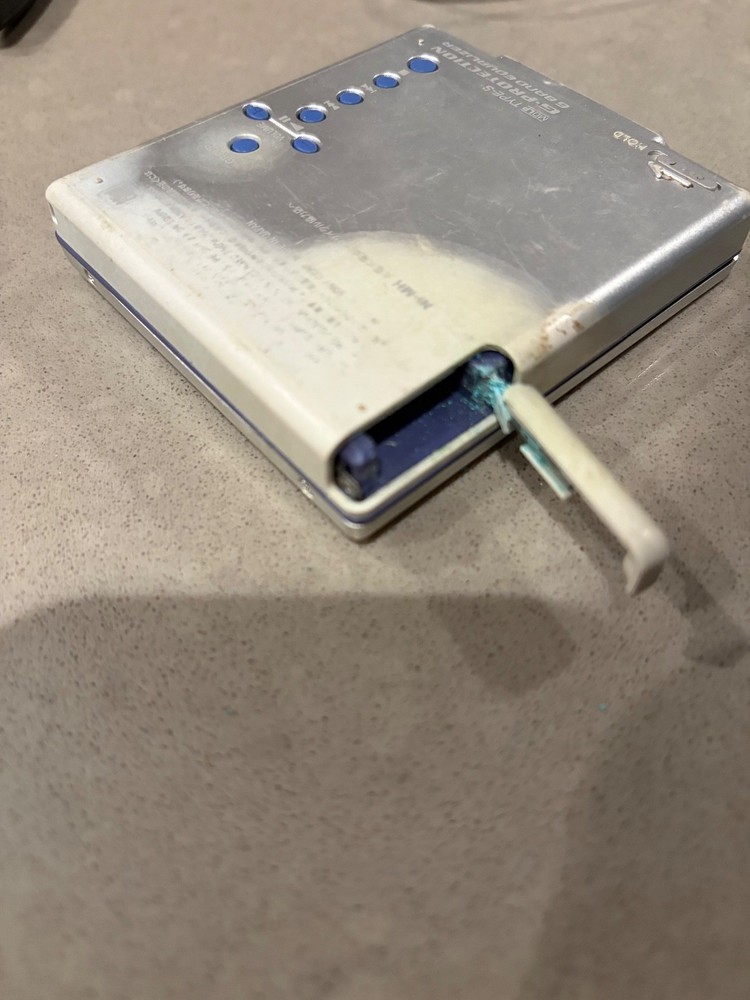 As-is Sony MZ-E510 Minidisc MD Player Walkman Silver Blue