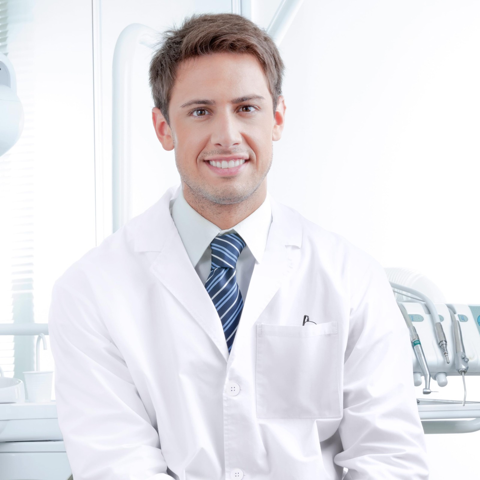 Professional Lab Coat for Men Long Sleeve Poly Cotton Medical Coat 1 Pack, Me...