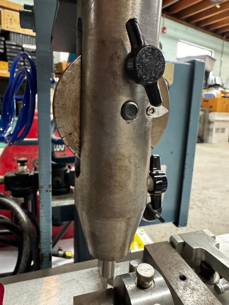 BTM Pneumatic press unit Model P-2 -B x 1.5 PT100 A=5 94 CPP