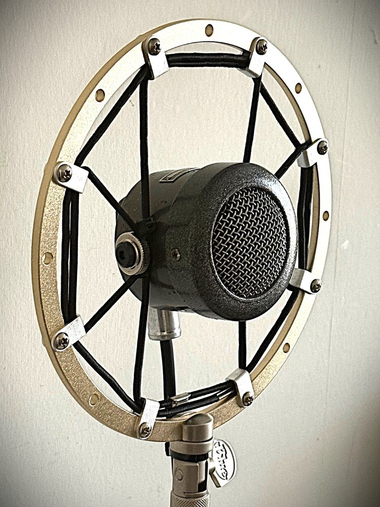 Vintage 1950's Turner U9S Ring-Mounted Dynamic Microphone-working great!