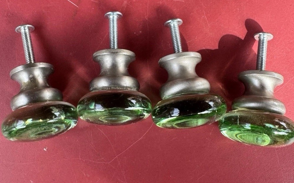 4 VINTAGE LIME GREEN And Clear GLASS DRAWER PULLS KNOBS