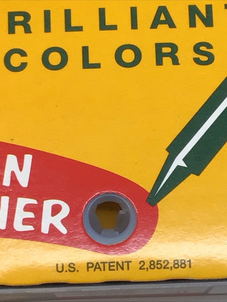 Binney & Smith Crayola 64 Pack Crayons Box Built-In Sharpener 2008