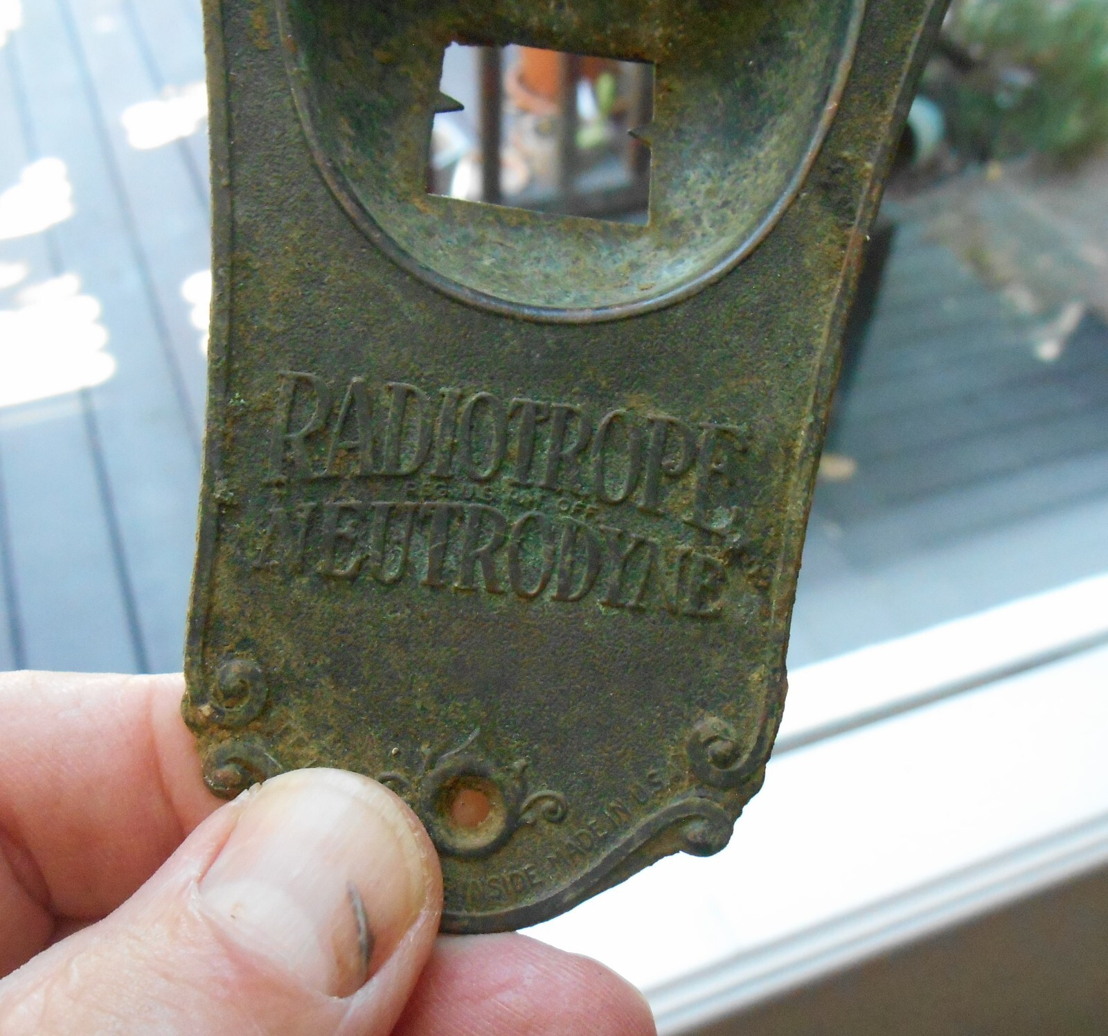 Antique c1930 RADIOTROPE NEUTRODYNE escutcheon brass plate for station indicator