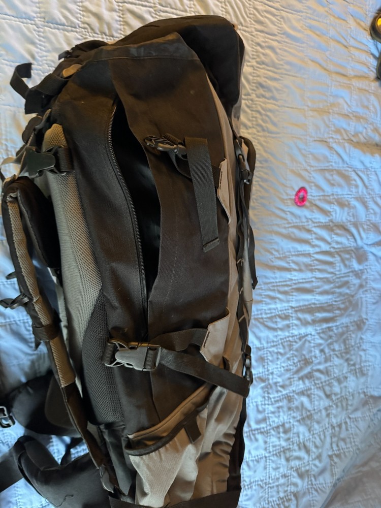 Navy Arctic Training Backpack Large Pack Lightweight Large 80 Cubic Inch Volume
