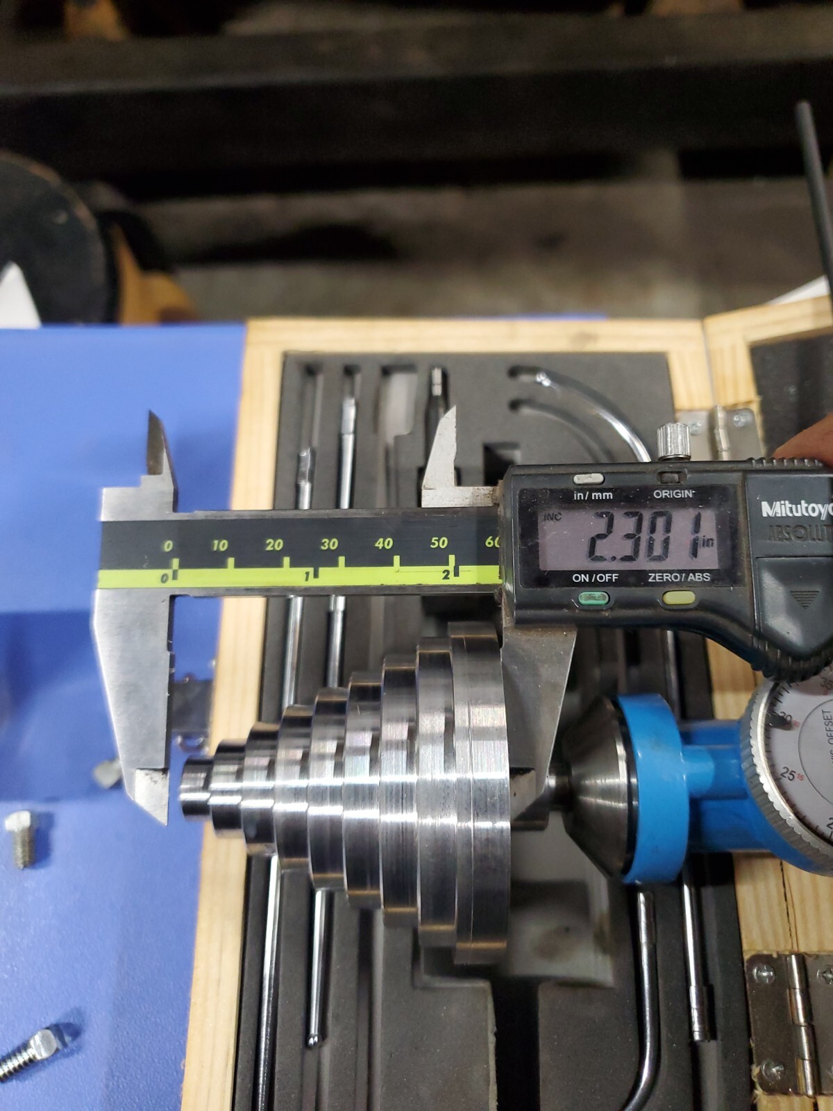 Coaxial Indicator Holder