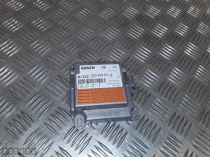 2004 VW TOUAREG ECU MODULE 3D0909601E
