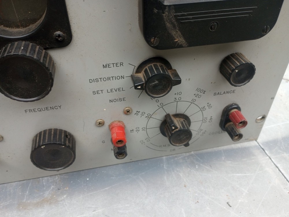 HP Model 330 B Distortion Analyzer