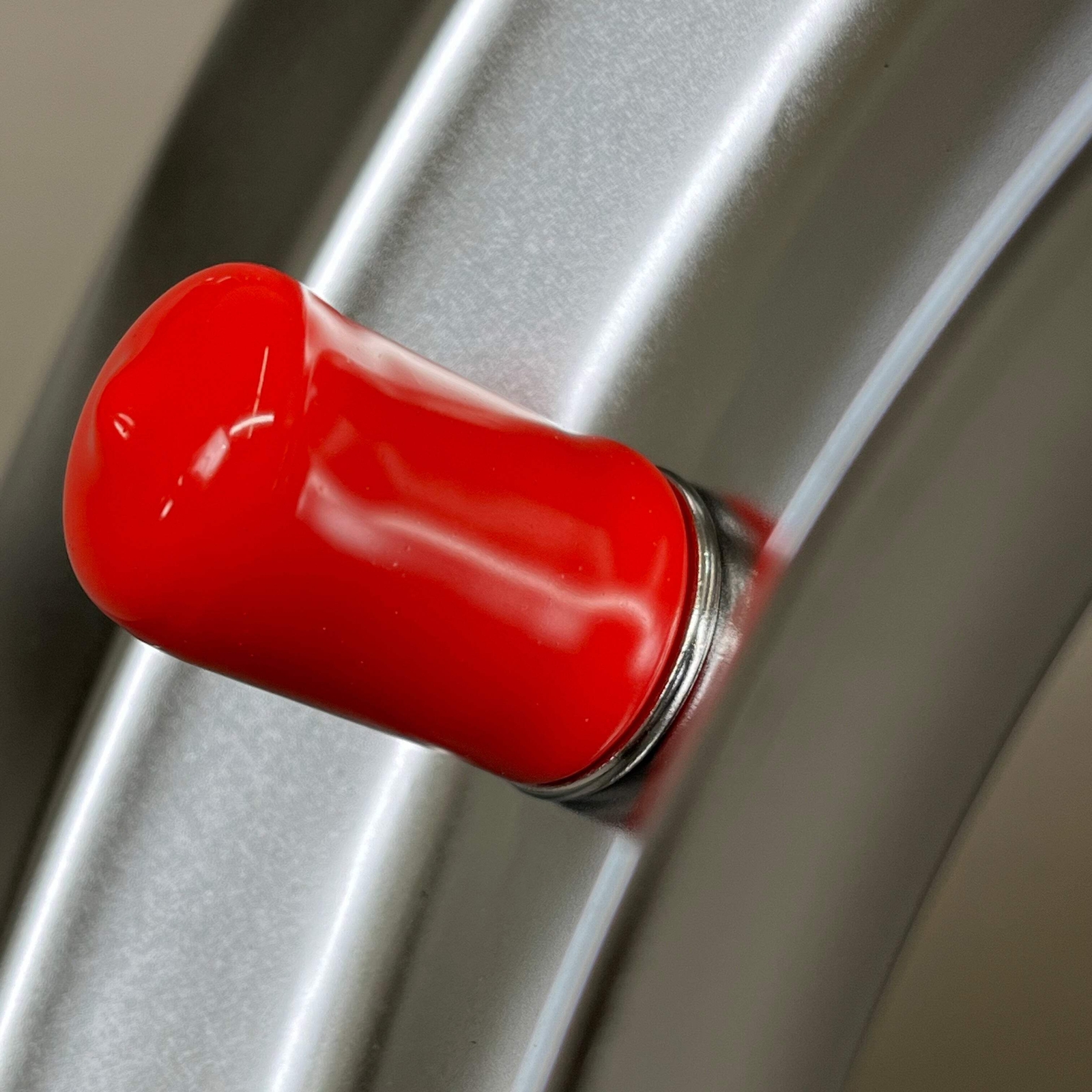 SPEEDMASTER Element Extreme Top Air Cleaner Kit 14"x2" Red/Chrome PCE104.1047