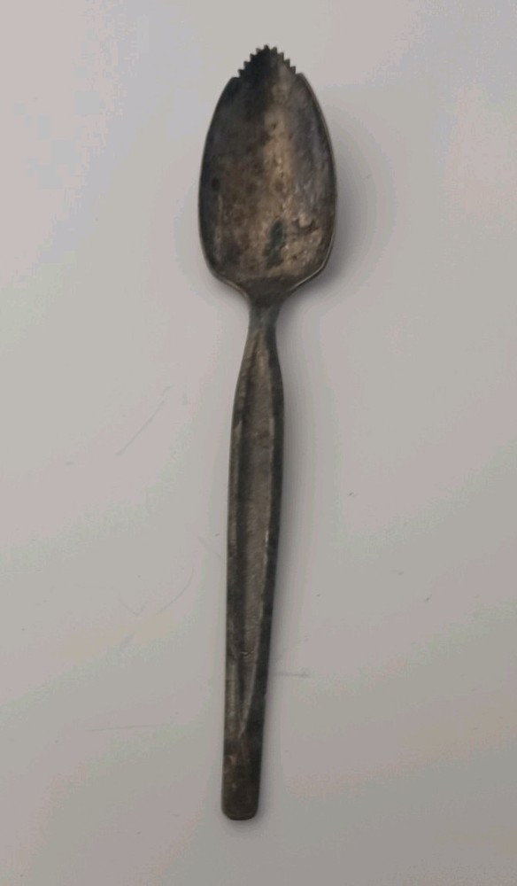 VTG Wm ROGERS MFG Serrated Fruit Spoon