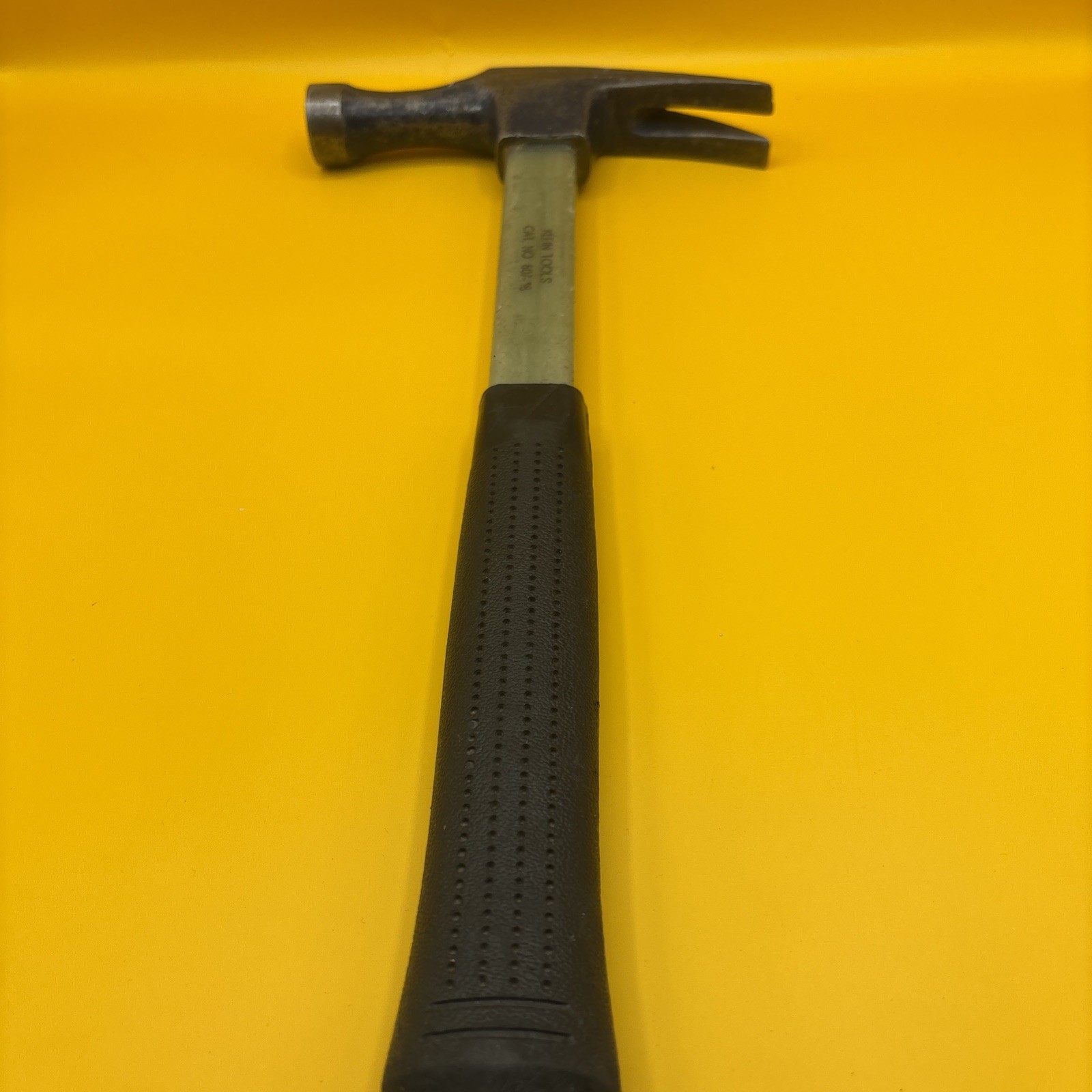 Klein Electrician's Straight-Claw Hammer Fiberglass 807-18