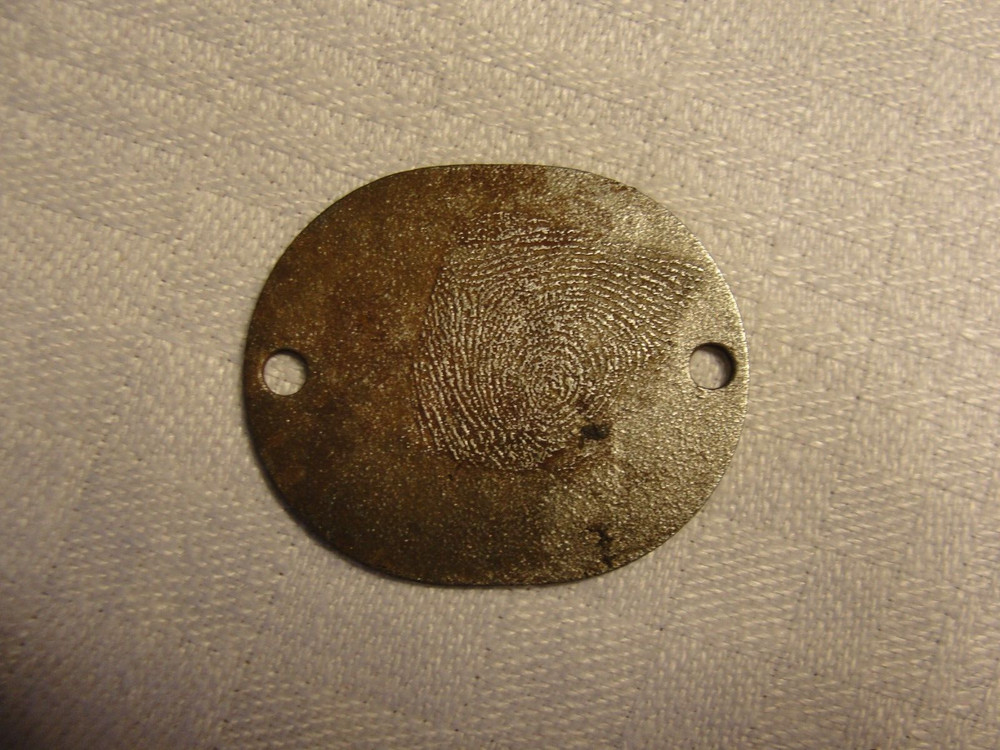 WWII USNR OVAL DOG TAG FINGER PRINT T11/42