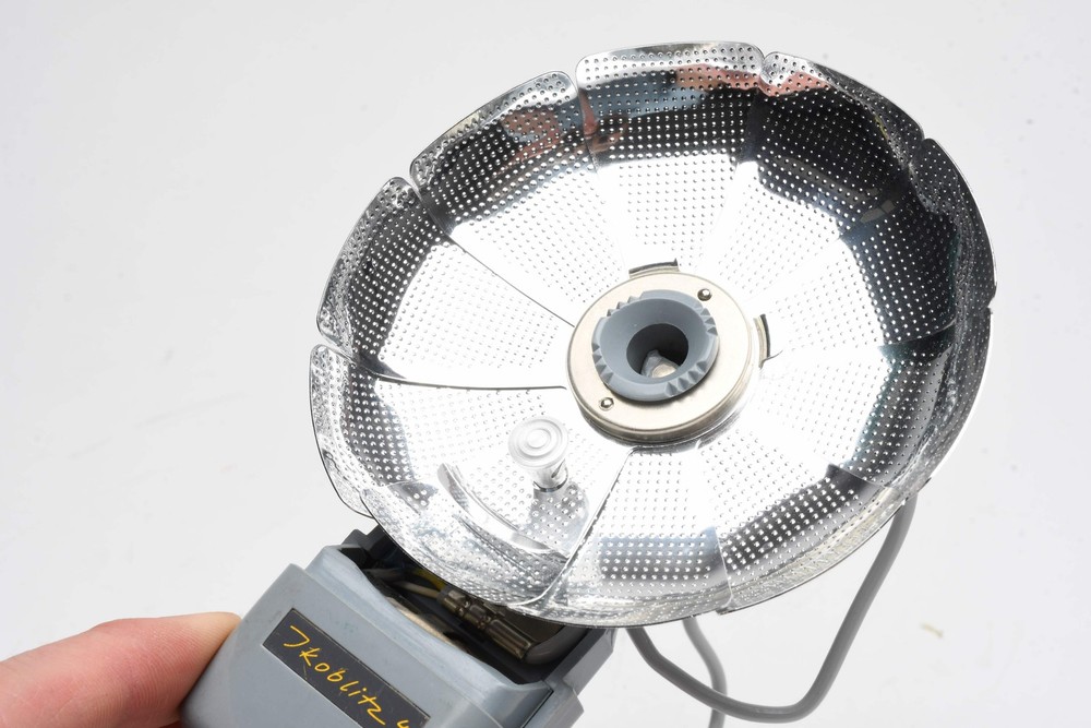 Zeiss Ikon Ikoblitz 4 flash reflector, clean