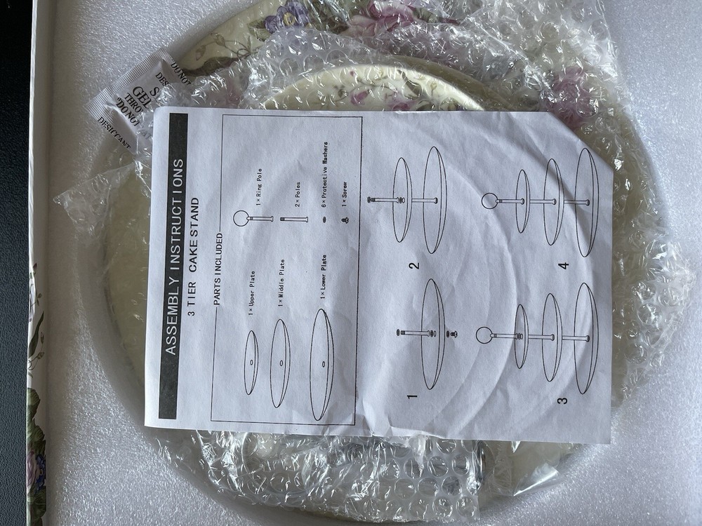 cake stand