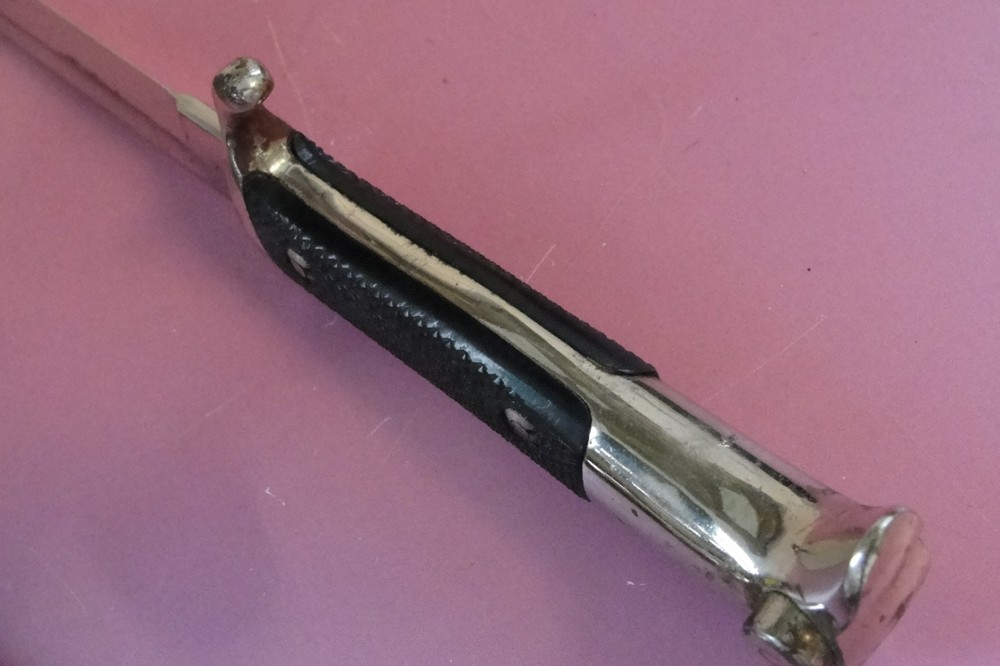 Vintage E. Pack & Sohne Solingen Bayonet