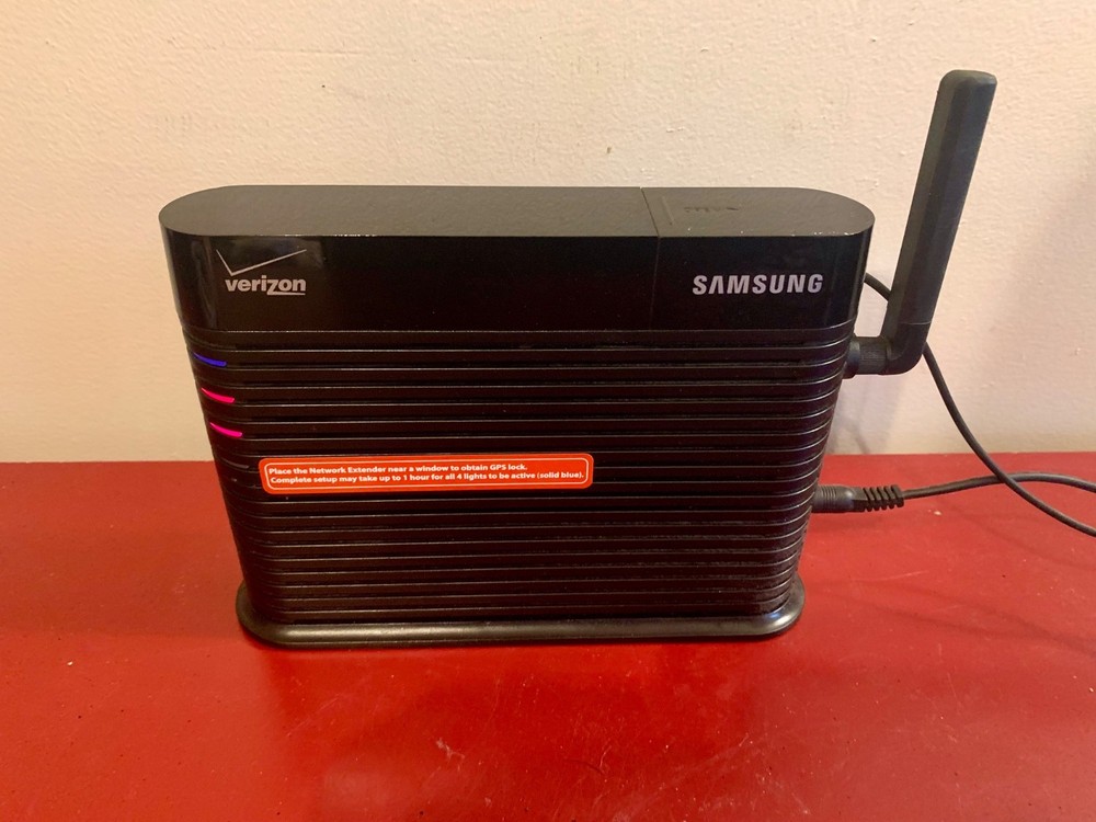 Samsung Verizon Wireless Network Extender Model SCS-2U01