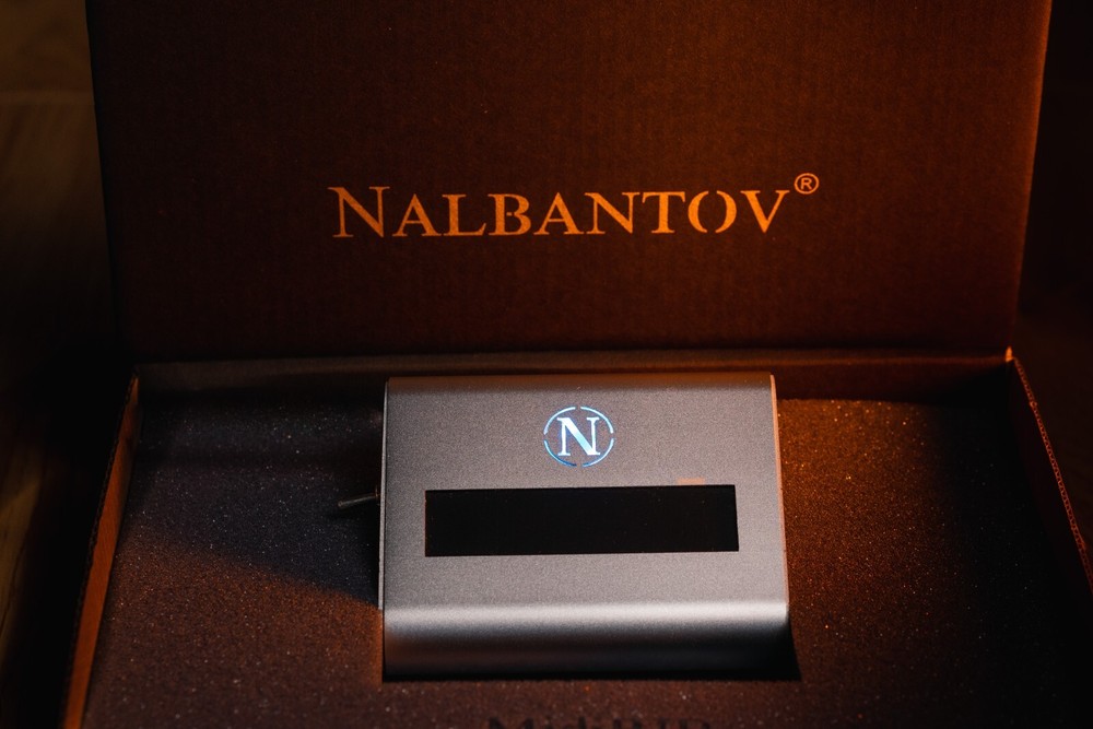 Nalbantov MidiRIB MIDI Ribbon Controller for Kurzweil with a MIDI interface