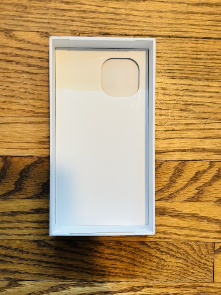IPhone 15 Empty Box