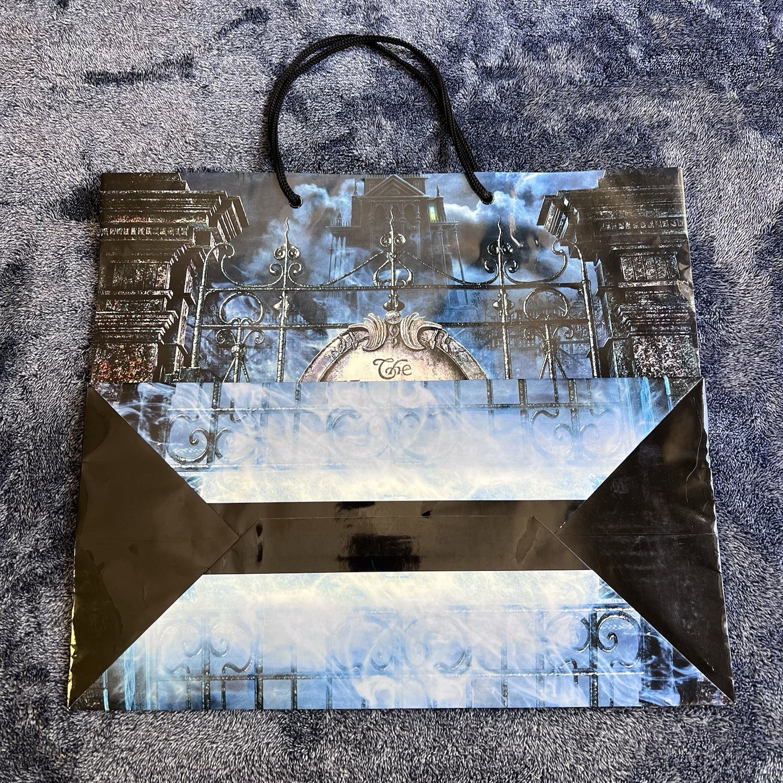 Disney’s haunted mansion Open House November 26 2003 Gift bag 16 Inch Open House