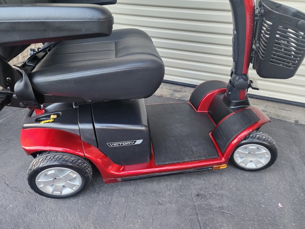 Pride Victory 9 4-Wheel Mobility Scooter - In Great Shape