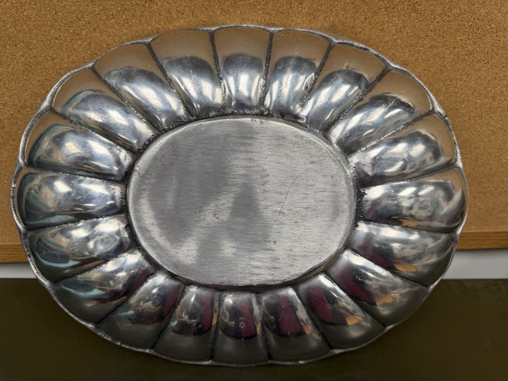 REED & BARTON SILVERPLATE OVALSERVING BOWL-Used