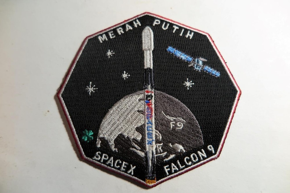 ORIGINAL FALCON 9 SPACEX MERAH PUTIH 4-LEAF CLOVER PATCH