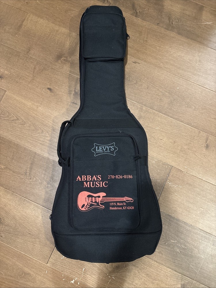 Levy’s guitar case