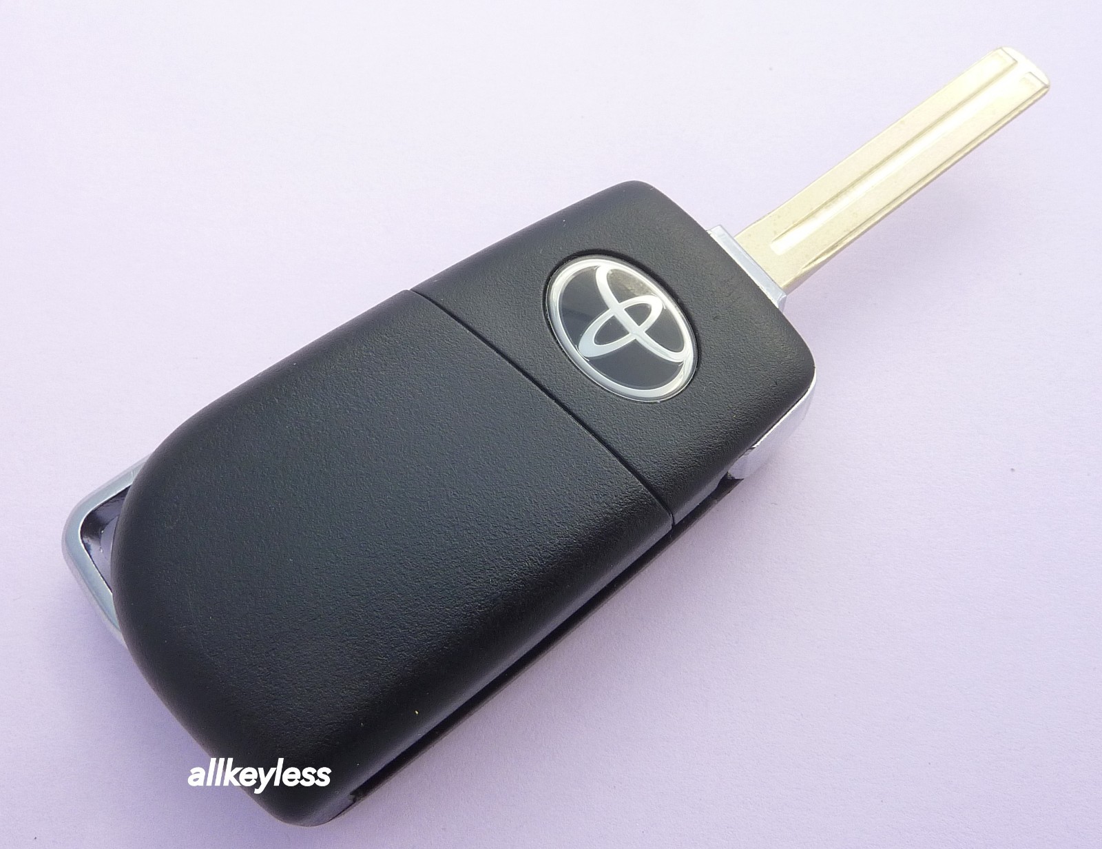 Genuine OEM 2018-2023 TOYOTA CAMRY keyless entry flip key remote fob HYQ12BFB