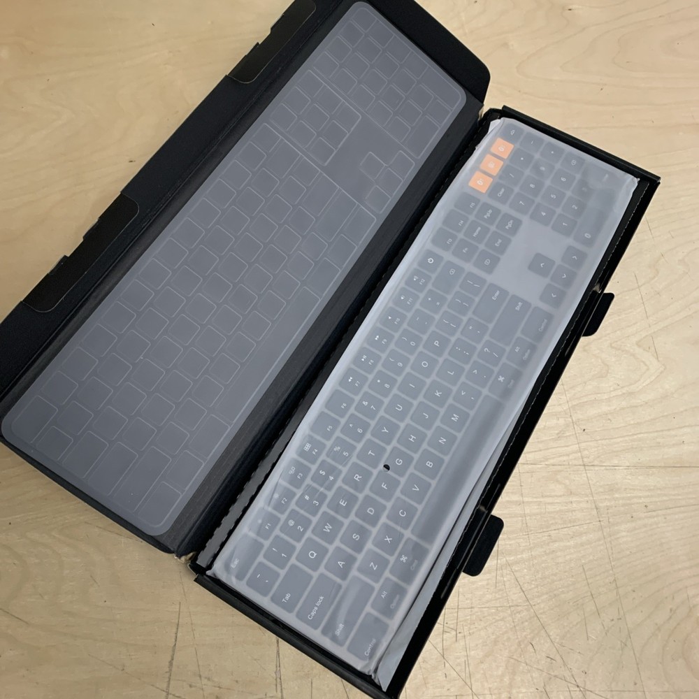 ProtoArc Backlit Bluetooth Keyboard & Mouse KM100-A for Mac Full Size Wireless