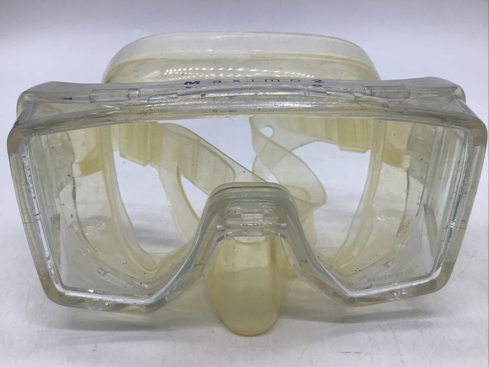 Beuchat Maximo 2 Underwater Scuba Mask - Clear with Case