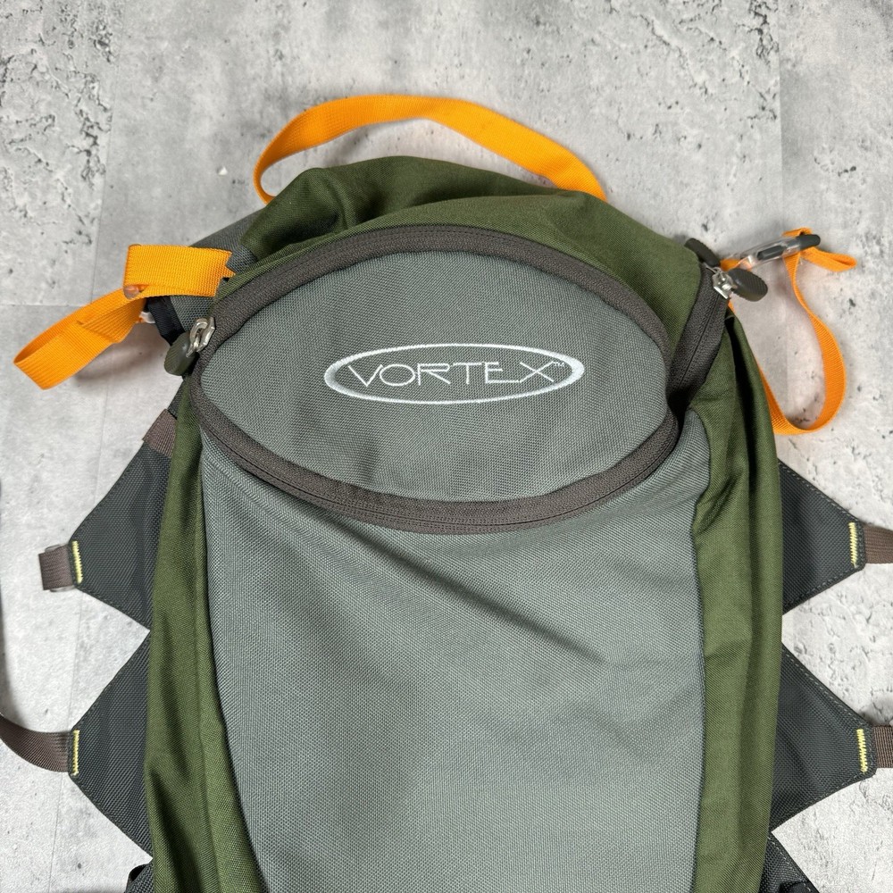 VORTEX Hiking Backpack - Green/Gray - Read