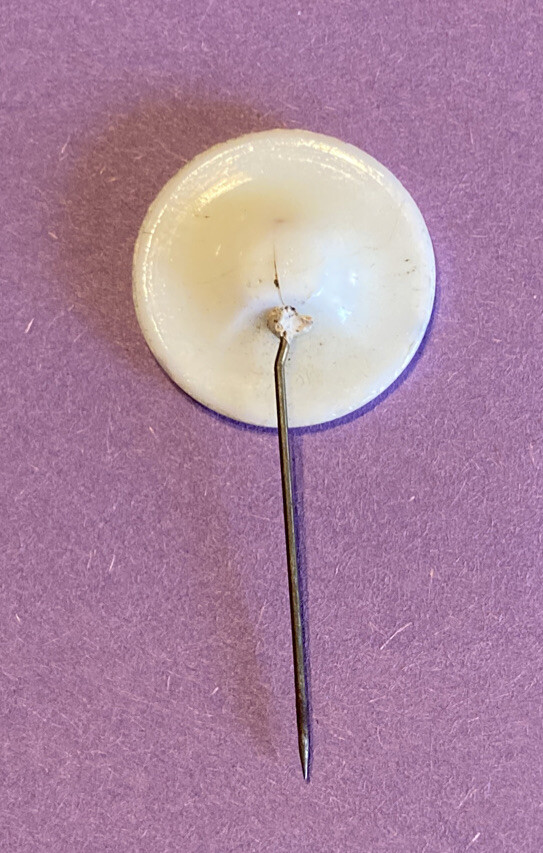 Original WWII era Reichs Mutter Deinst stickpin