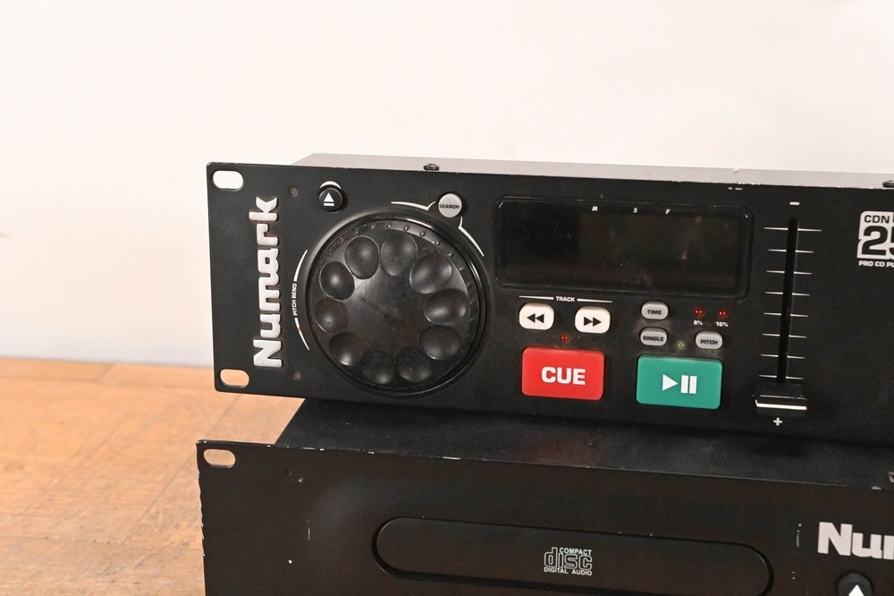 Numark CDN25 Professional Dual CD Player with Controller CG01T98