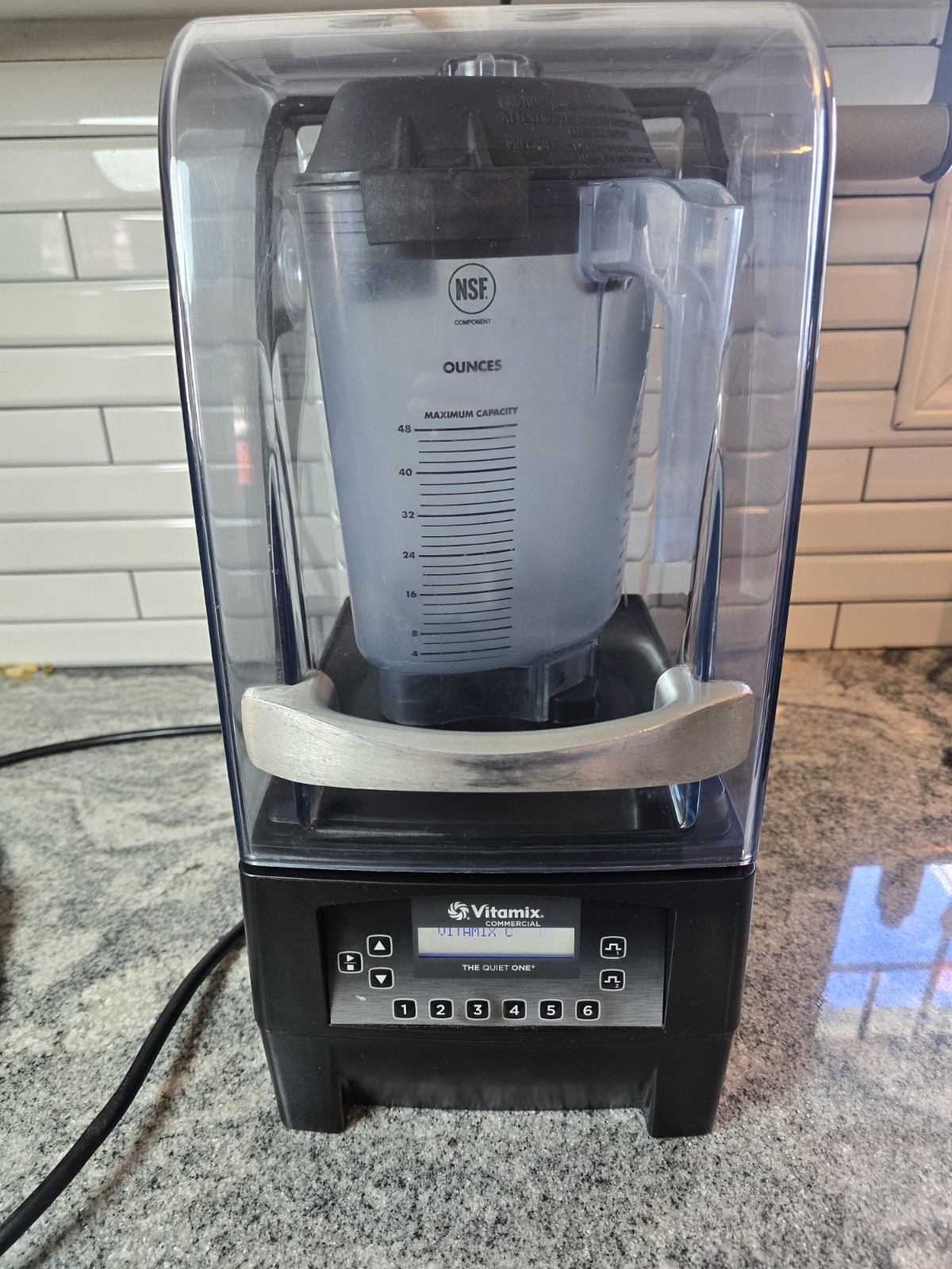 Vitamix The Quiet One Blender 48oz Polycarbonate Jar item 036019 ABAB READ