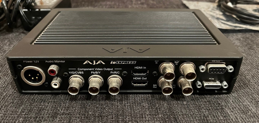 AJA IO EXPRESS INTERFACE + PCIE CARD + POWER SUPPLY + DATA CABLE **BUNDLE**