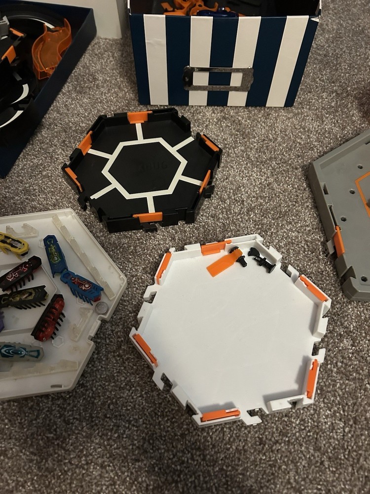 Hex Bug Collection + Hex Bugs And Play Area