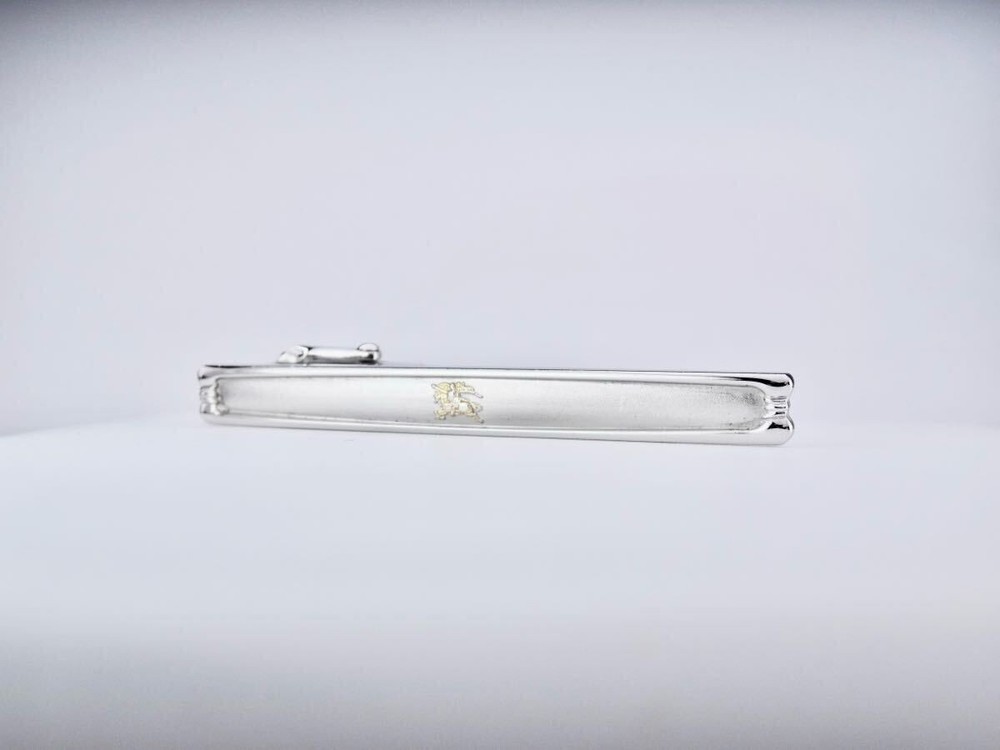 Burberry Silver Tie Pin Bar 7-7-377