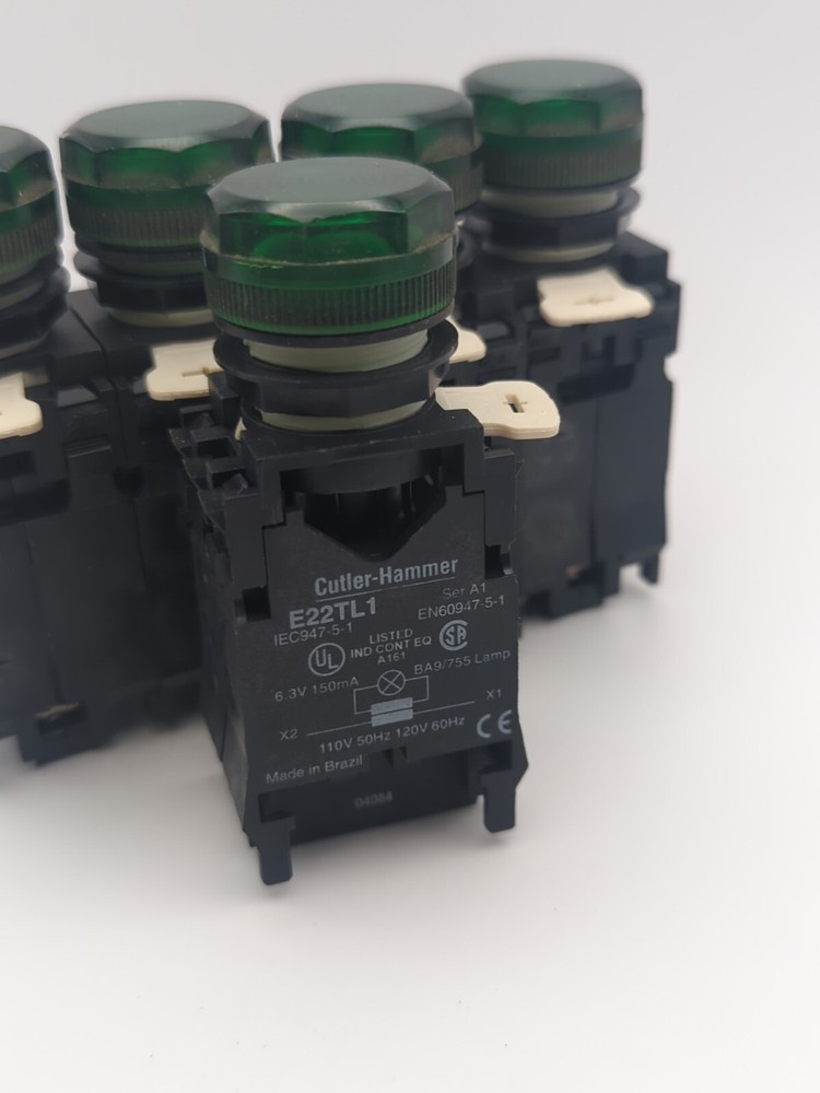 5 Piece CUTLER HAMMER E22TL1 Green PILOT LIGHT