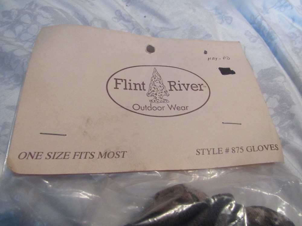 Flint River Camo Hunting Gloves (B23)