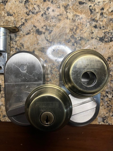 2 Nearly Complete ASL-3B August Smart Lock Deadbolts