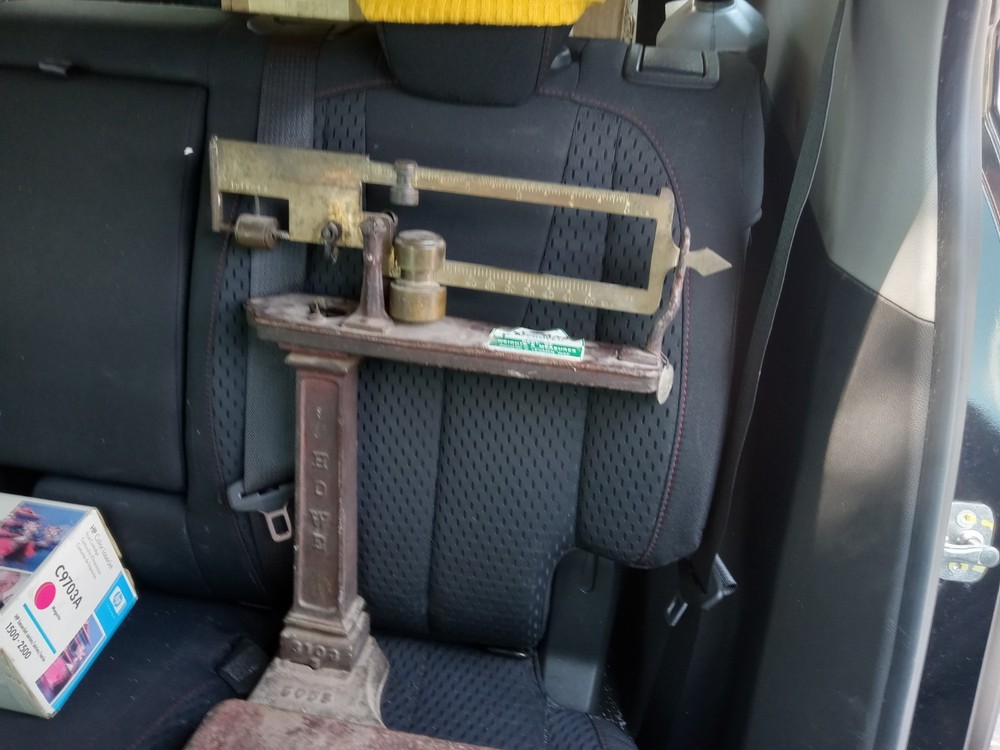 Antique Howe 5058 Platform Scale