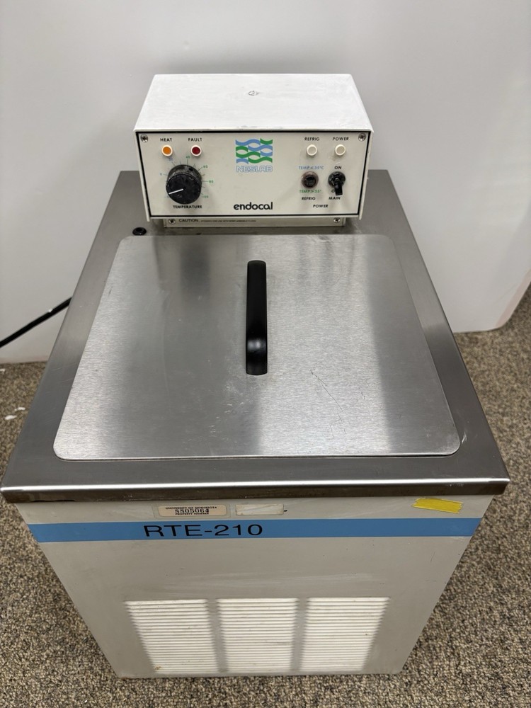 Neslab RTE-210 Refrigerated Recirculating Chiller