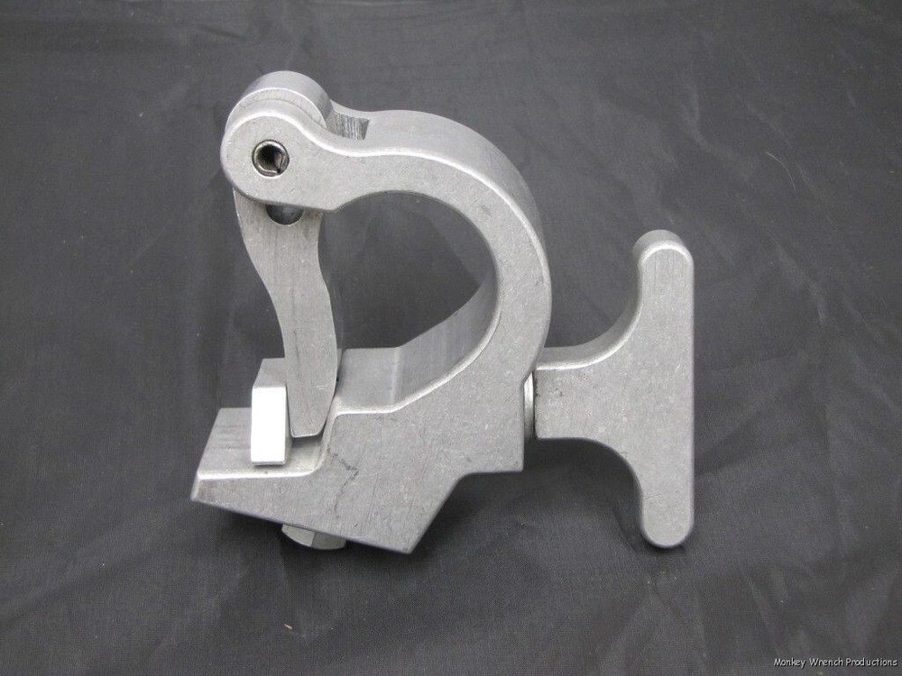 Light Source Mega-Claw Clamp, Silver