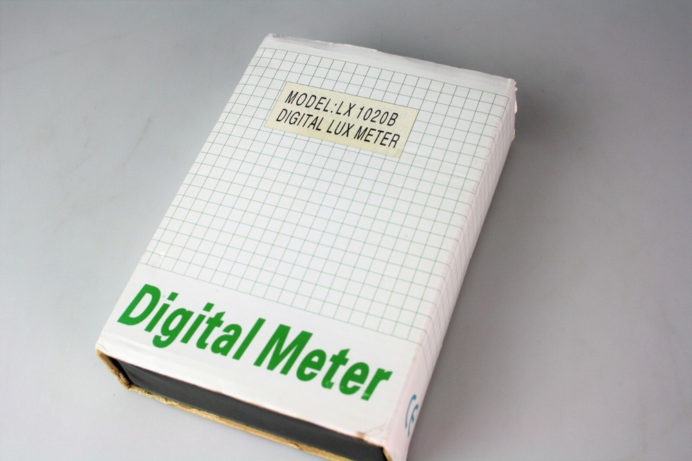 Digital LUX Meter LX1020B w/ Case