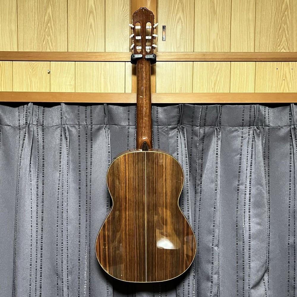 Raimundo 128C Classical Guitar