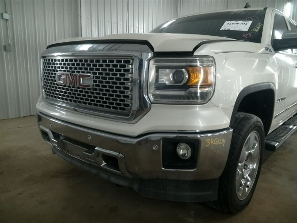 SIERRA150 2014 High Mounted Stop Light 104875339